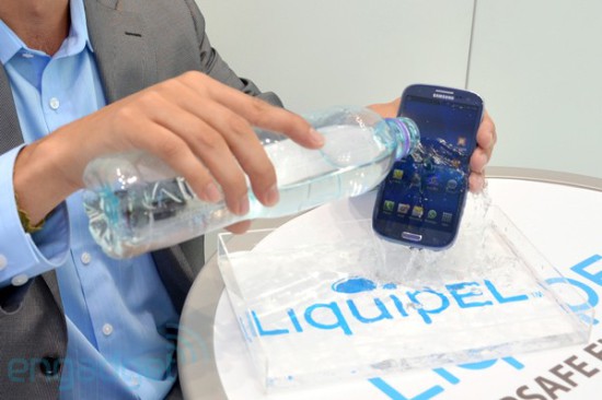 Liquipel 2.0 ochráni váš smartfón voči vode [CES 2013]