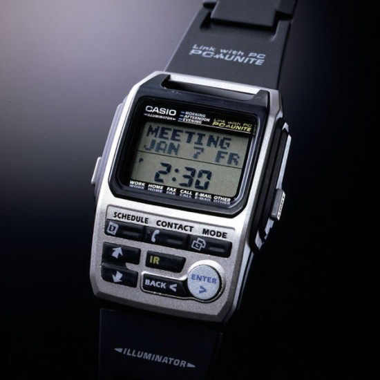 Ďalšie hodinky Casio s označením PC-UNITE BZX-20  dokázali zobrazovať kontakty, kalendár a PIM (Personal Information Management) stiahnuté prostredníctvom infra z PC