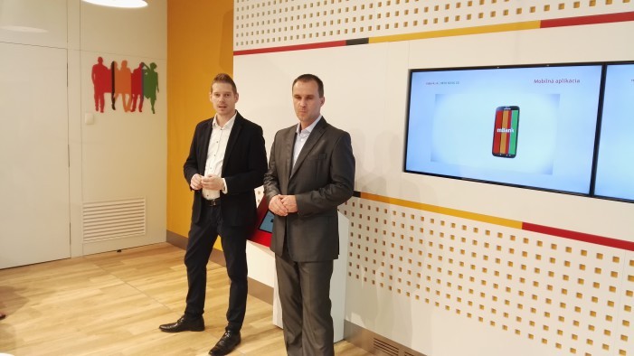 Tomáš Palovský  (PR Manager pre Slovensko) a Robert Chrištof (Obchodný riaditeľ mBank pre SK a CZ trh)
