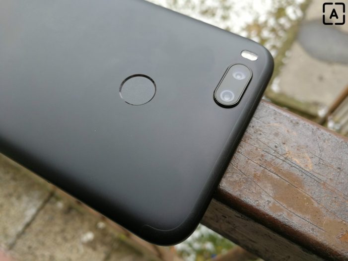 Xiaomi Mi A1 stojí za zváženie, pokiaľ chcete svojmu otcovi dopriať čistý Android