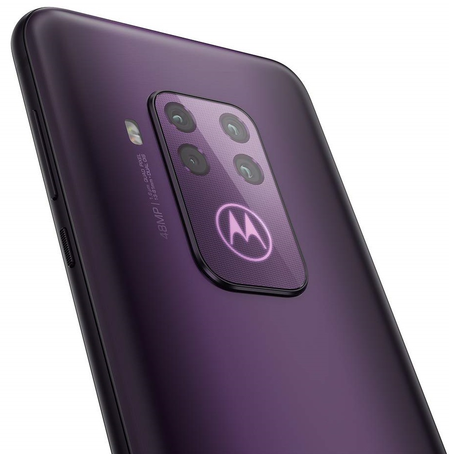 Motorola one zoom fotoaparát