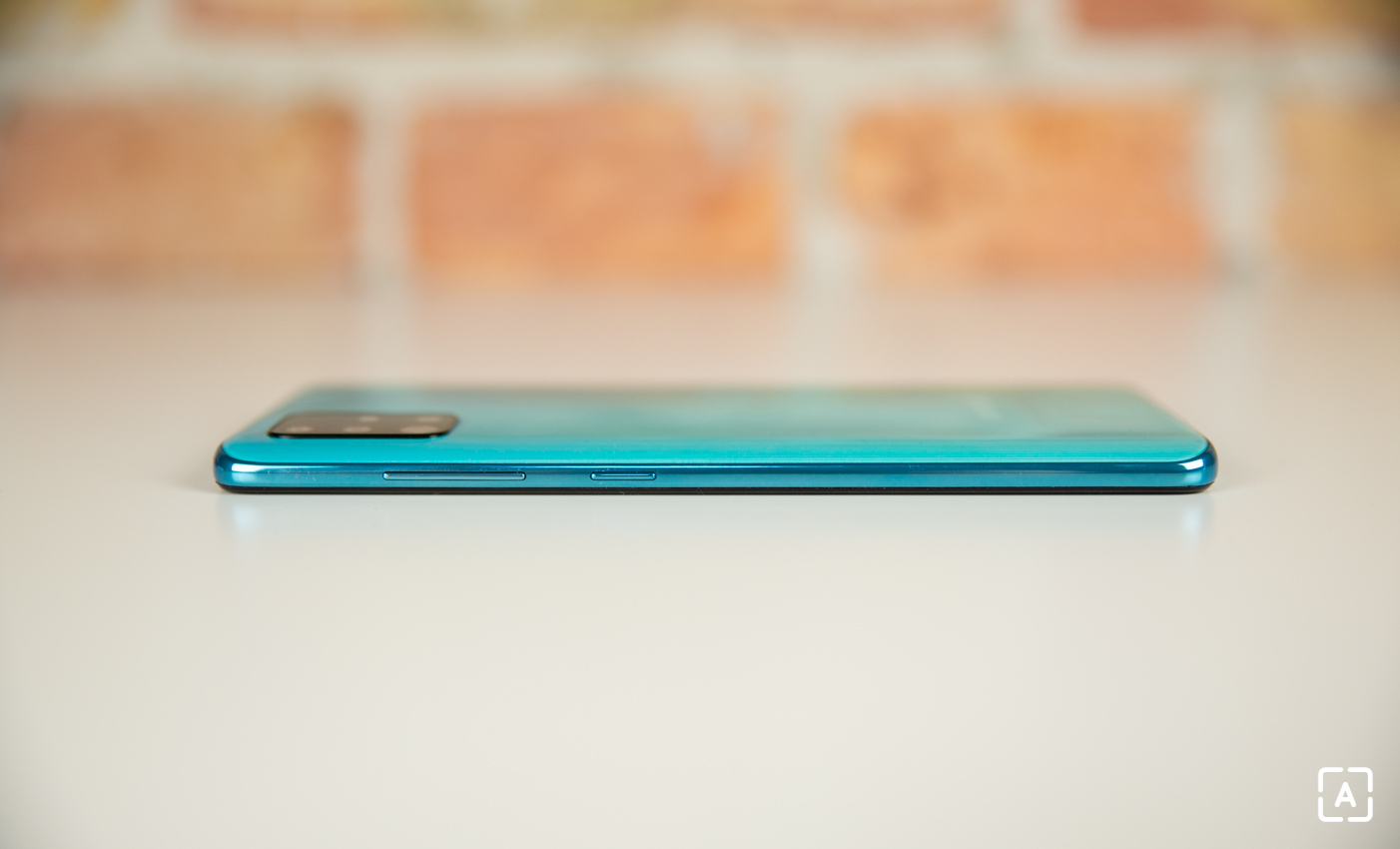 Samsung Galaxy A51 bocna strana
