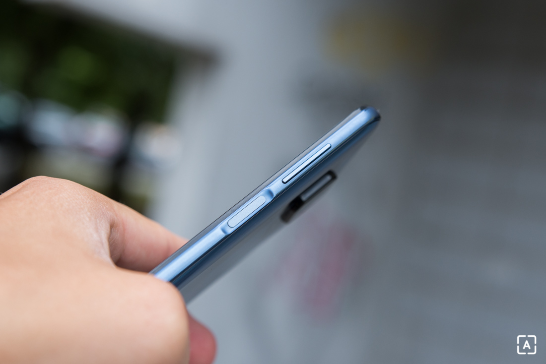 Zle umiestnená čítačka na Redmi Note 9 Pro