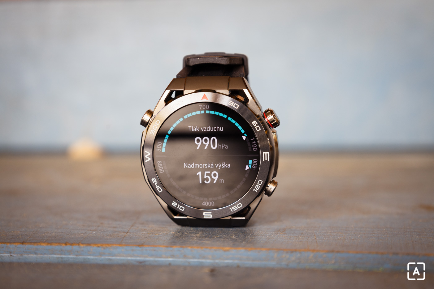 Huawei Watch Ultimate barometer