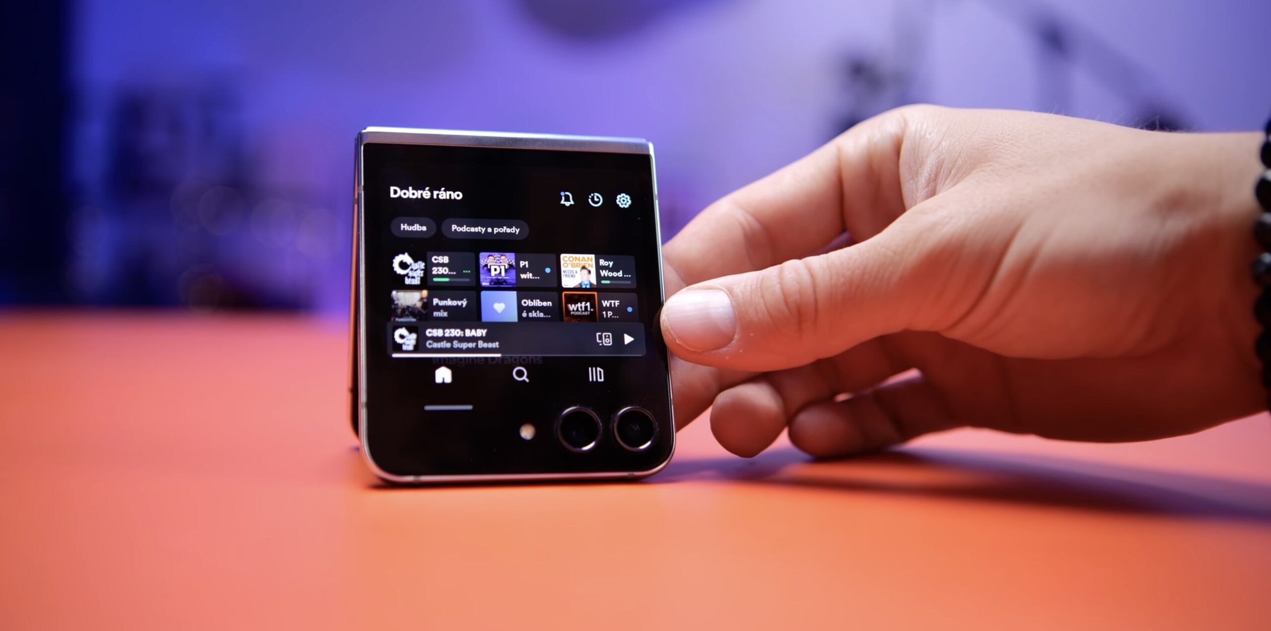 Samsung Galaxy Z Flip5: Ako používať akúkoľvek aplikáciu na prednom displeji?