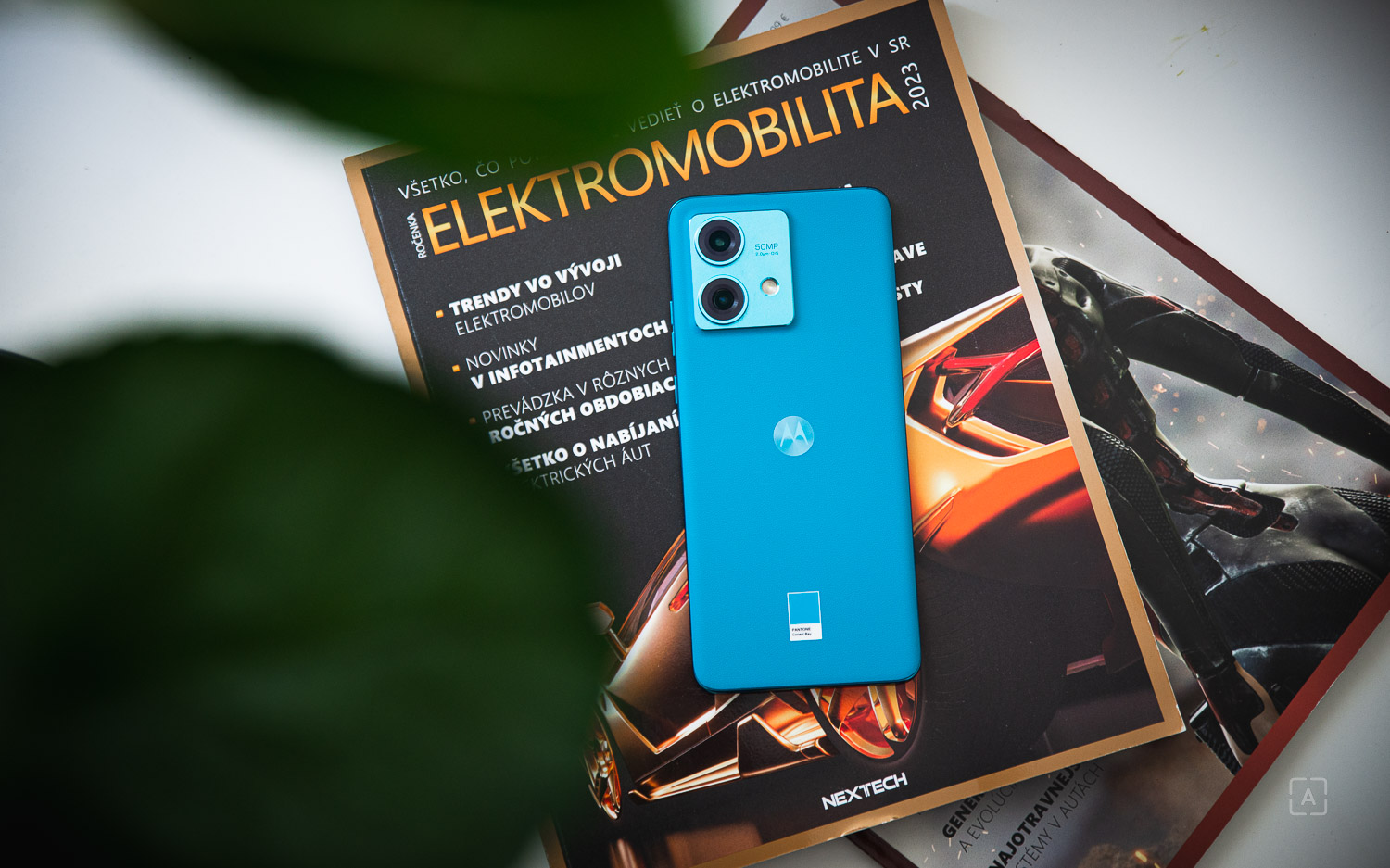 Recenzia Motorola edge 40 Neo: Najzaujímavejší smartfón strednej triedy?